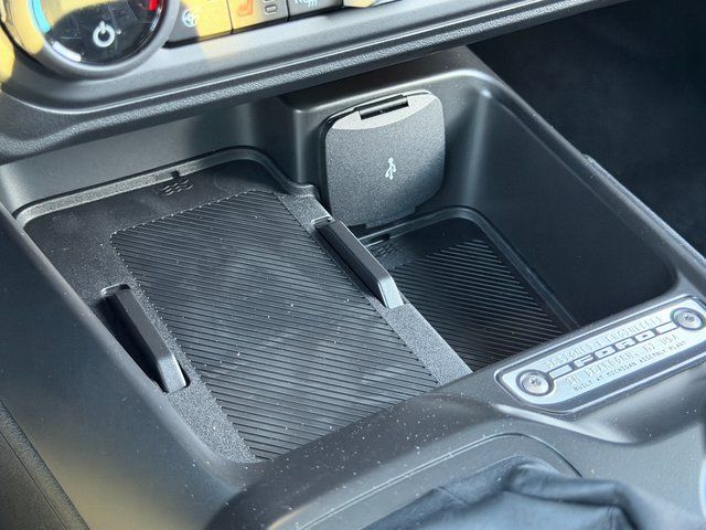 New 2026 Avalanche Gray Ford Outer Banks image 27