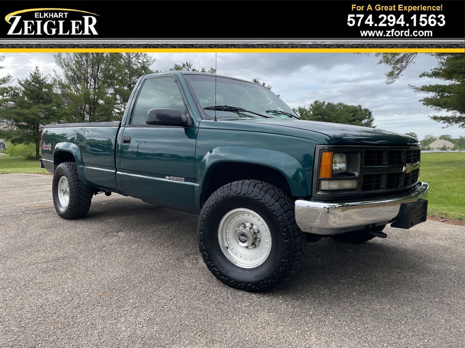 1995 Chevrolet C/K 2500 Cheyenne LB 4WD Pickup Truck Four-Wheel Drive 5-Speed Manual