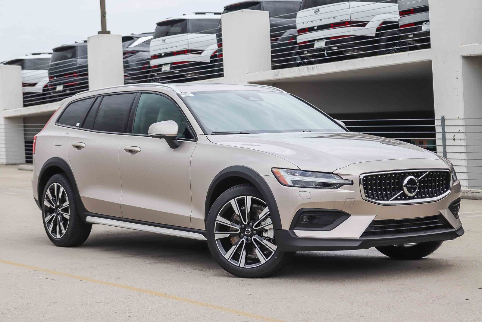 2026 Volvo V60 Cross Country B5 Ultra