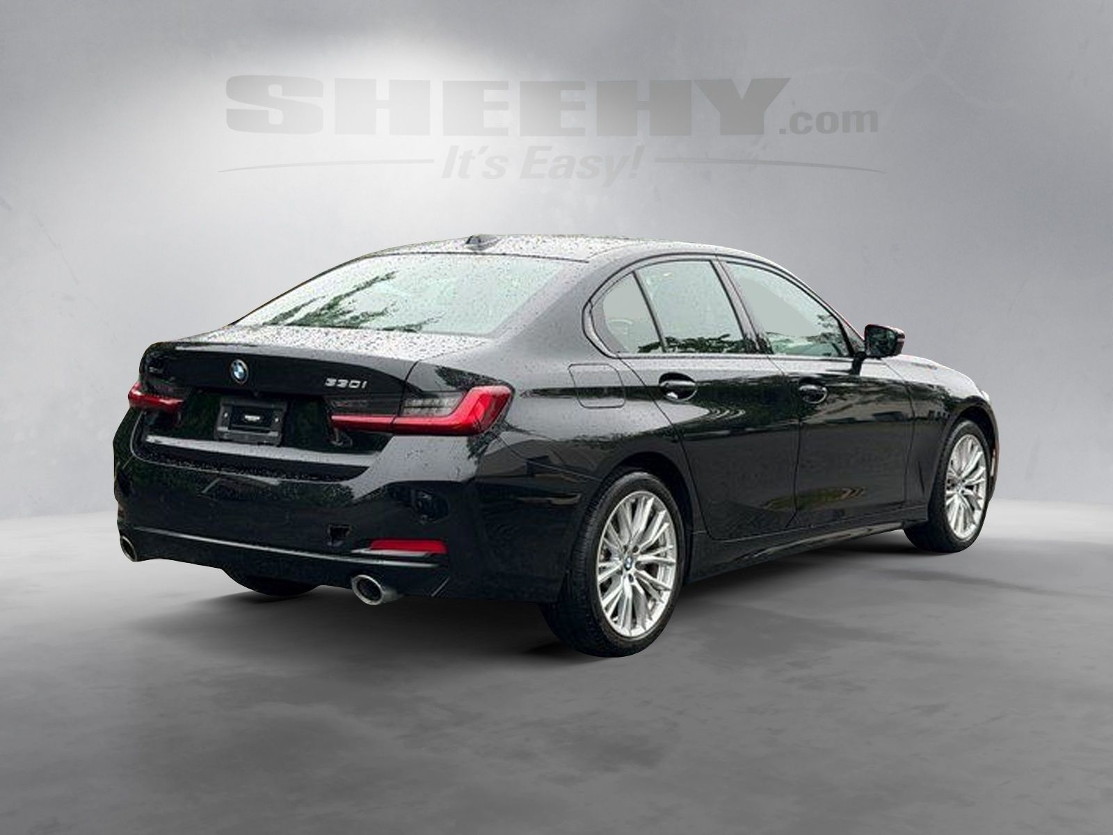 Used 2023 Black BMW 330i xDrive image 16