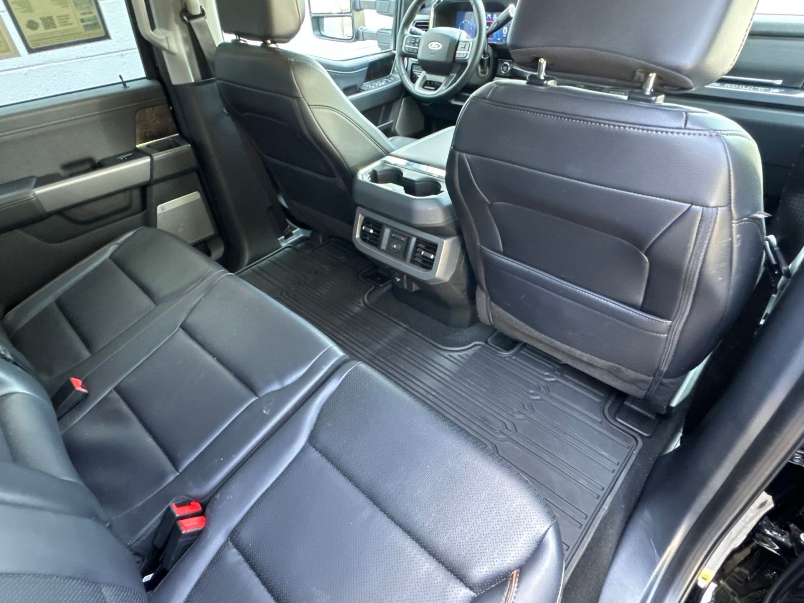 Certified Used 2025 Agate Black Metallic Ford Lariat image 7