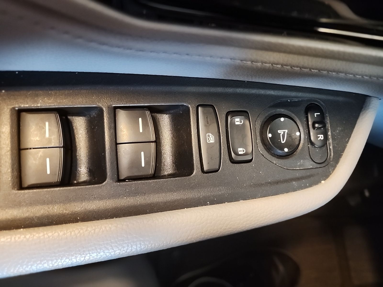 Used 2022  Honda Touring image 21