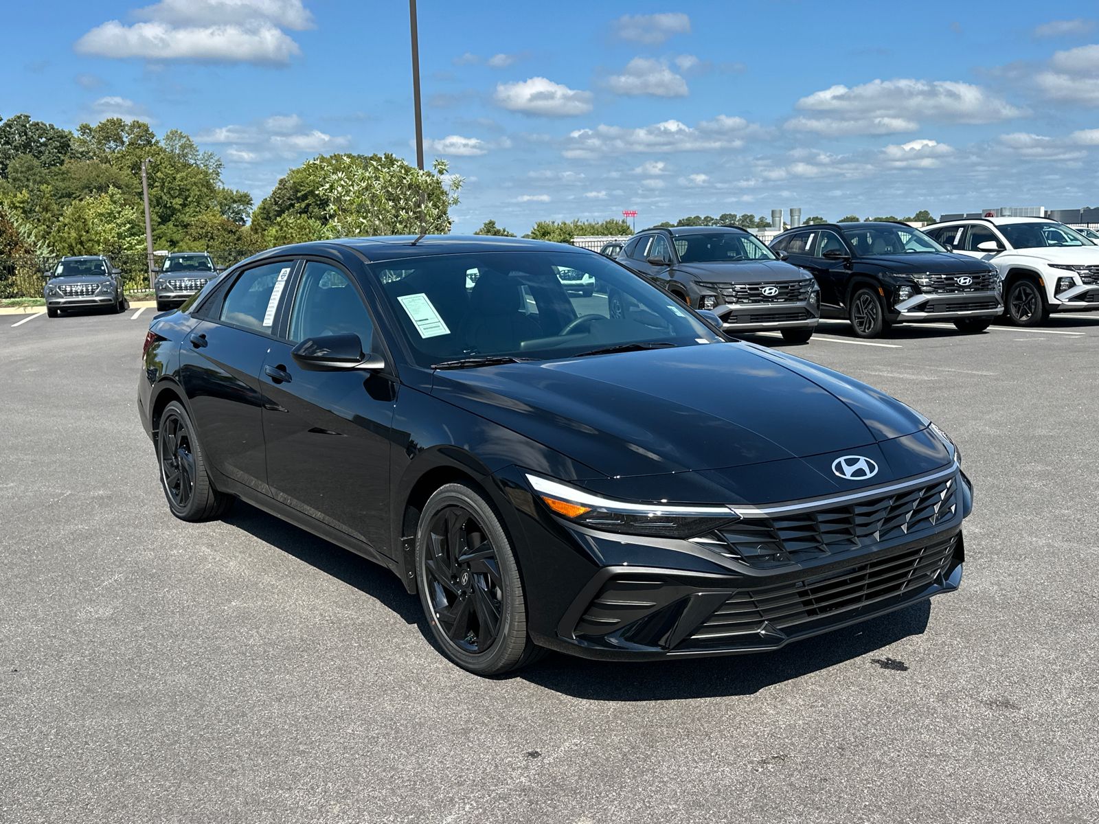 Abyss Black 2026 Hyundai Elantra Sedan Front-Wheel Drive Continuously Variable Transmission