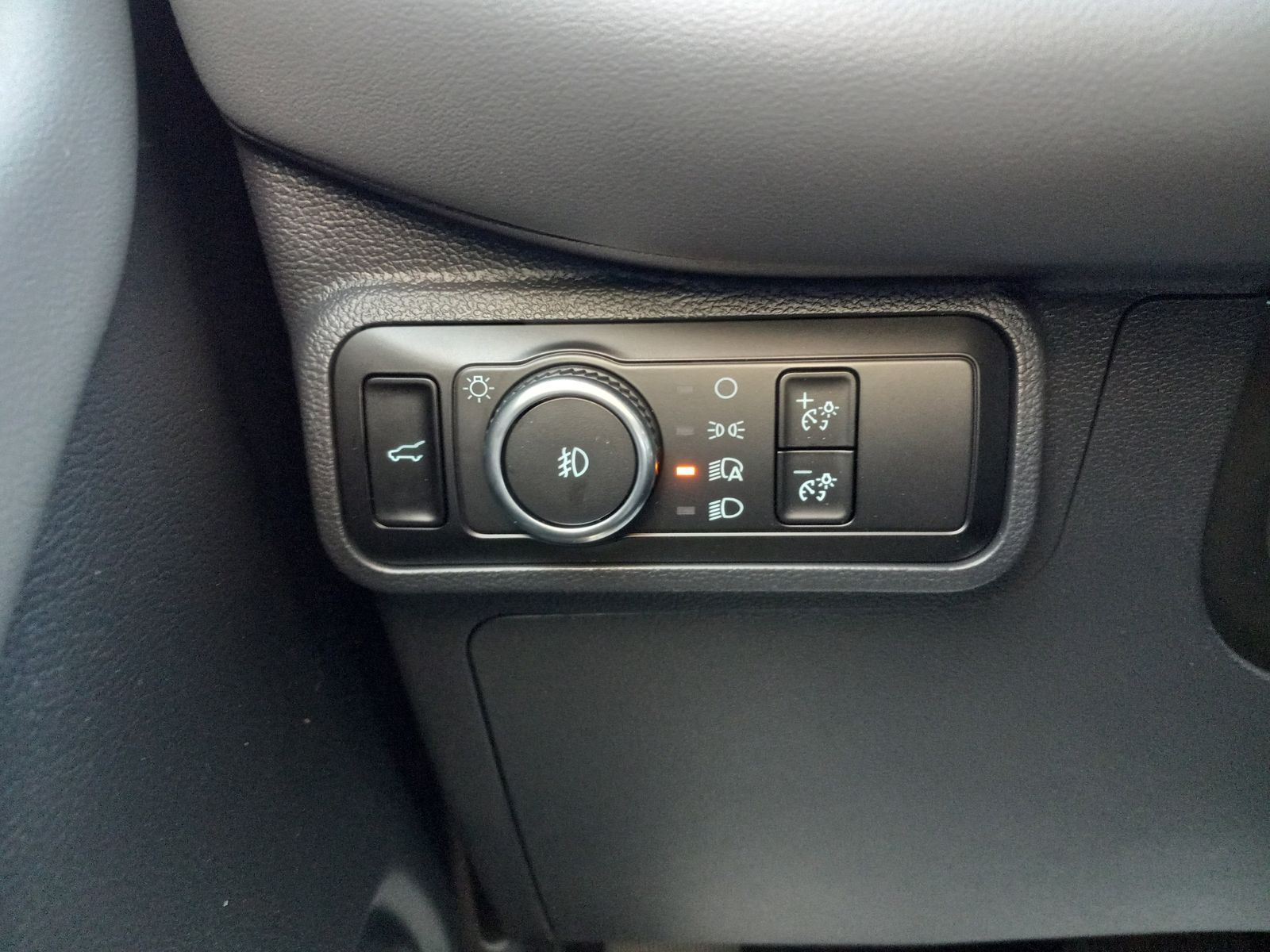 2026 Ford Explorer image 23