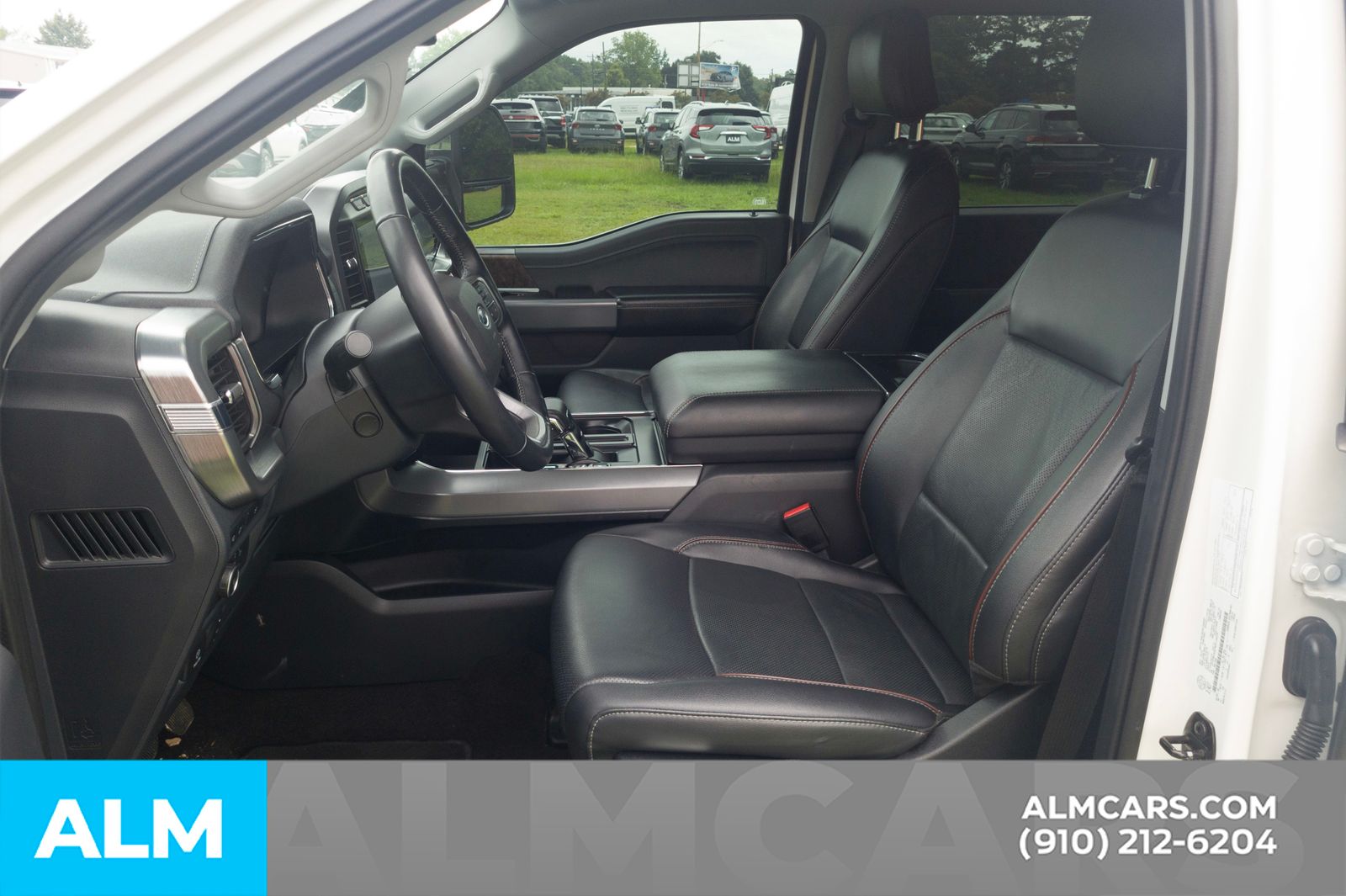Used 2022 Star White Metallic Tri-Coat Ford Lariat image 6