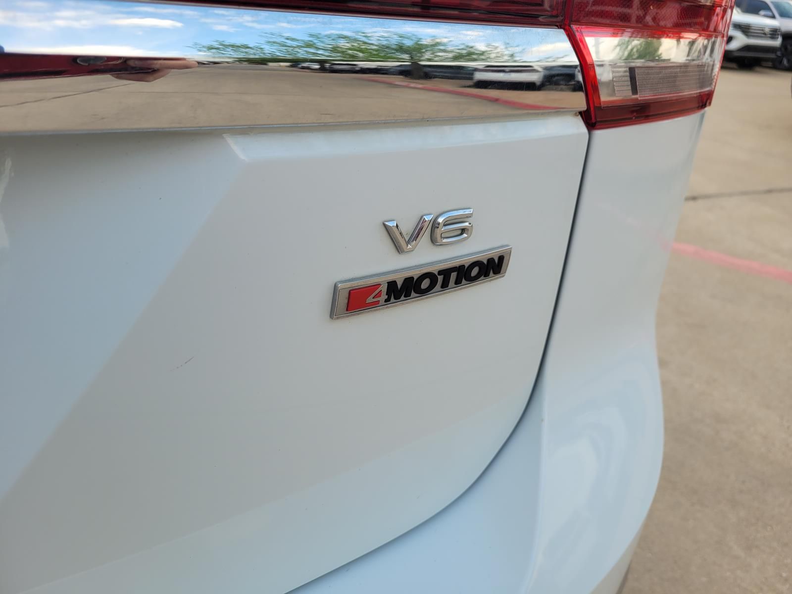 used 2019 Volkswagen Atlas car, priced at $19,000