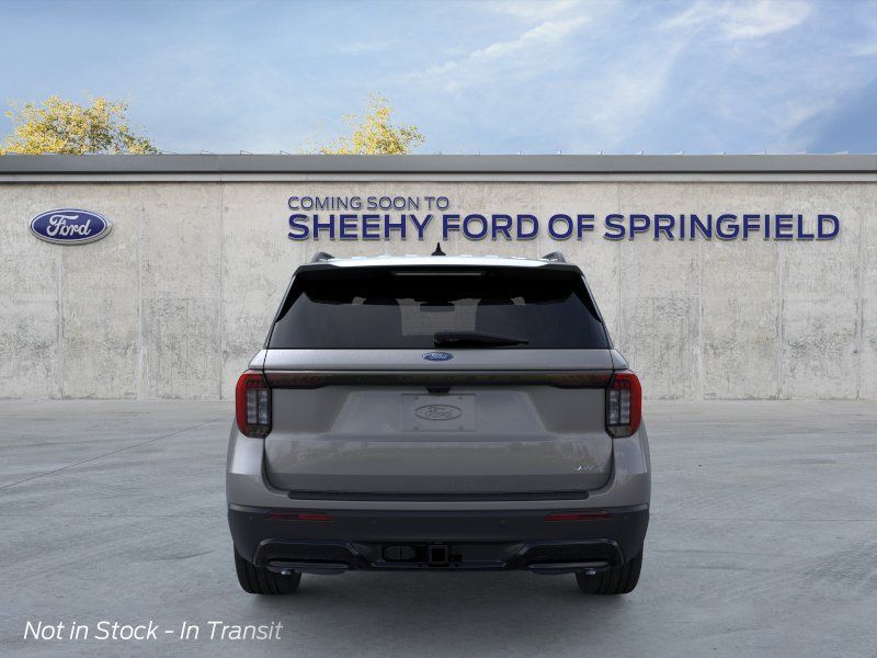 New 2026 Carbonized Gray Metallic Ford ST-Line image 7