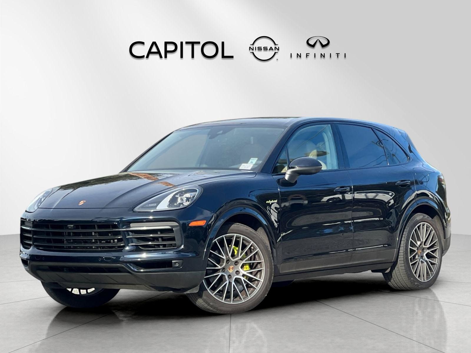 2023 Porsche Cayenne Base