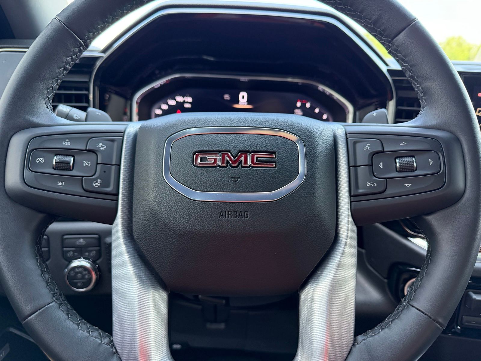 2025 GMC Sierra 1500 image 18