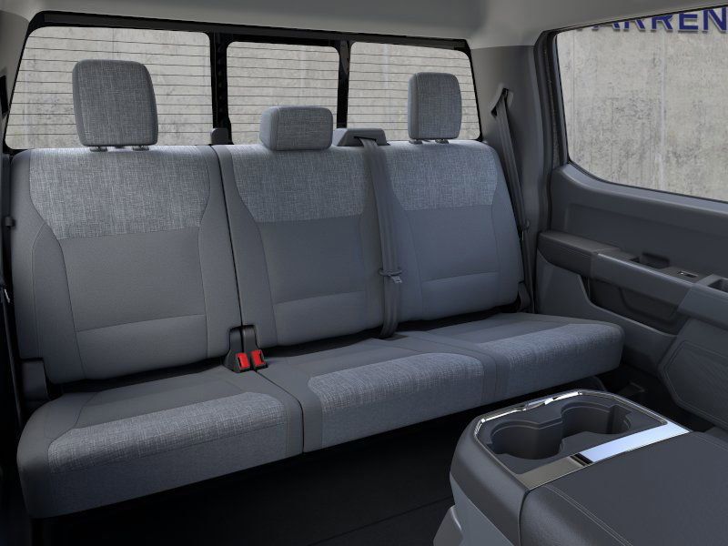 New 2026 Carbonized Gray Metallic Ford XLT image 11