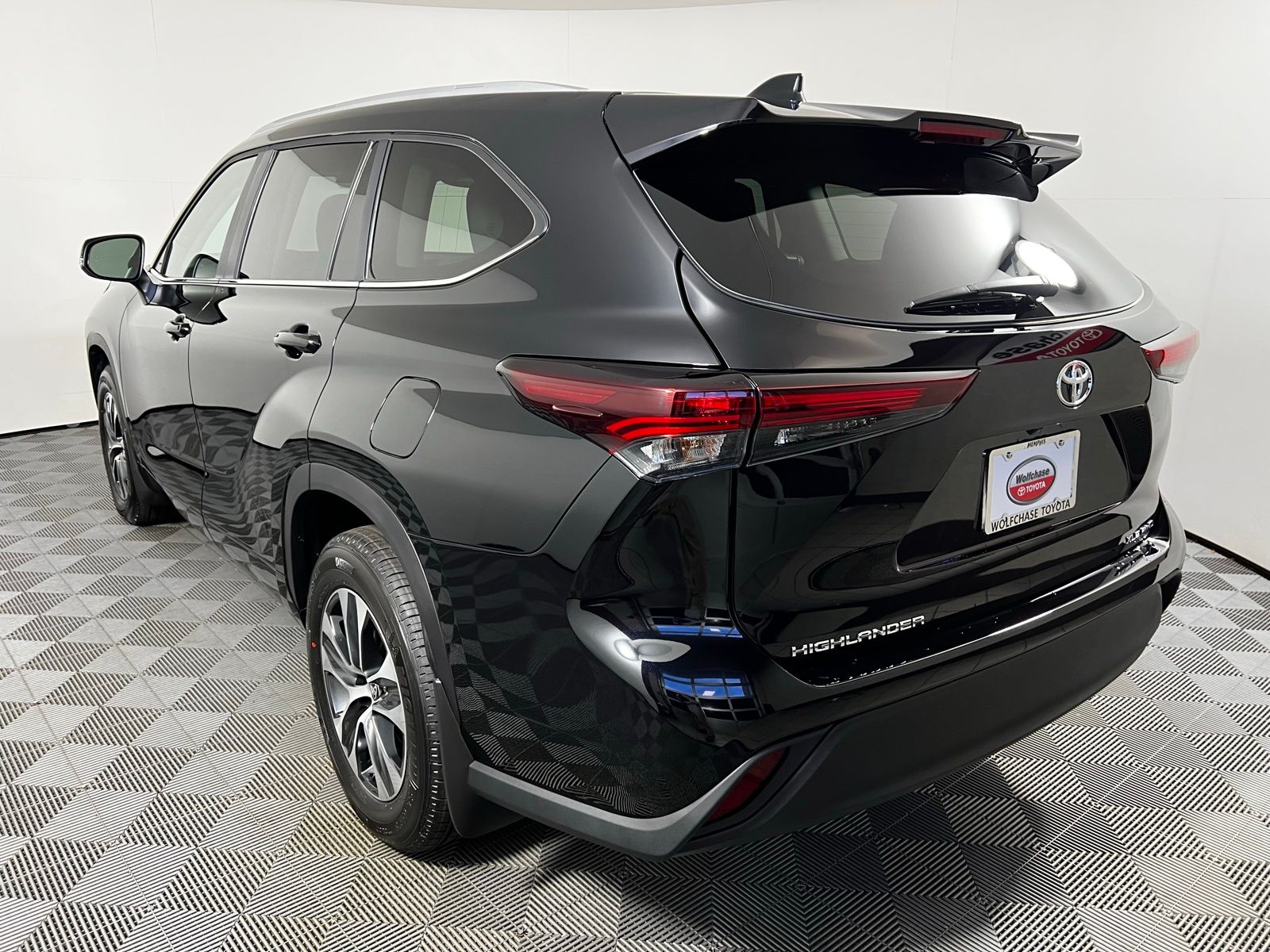 Thumbnail: 2026 Toyota Highlander - 7