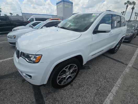 Bright White Clearcoat 2018 Jeep Grand Cherokee SUV / Crossover 4X2 8-Speed Automatic