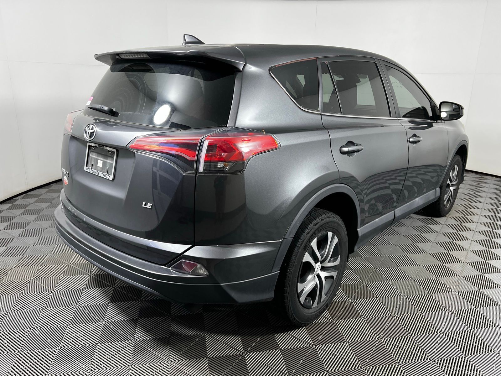 Thumbnail: 2016 Toyota RAV4 - 5