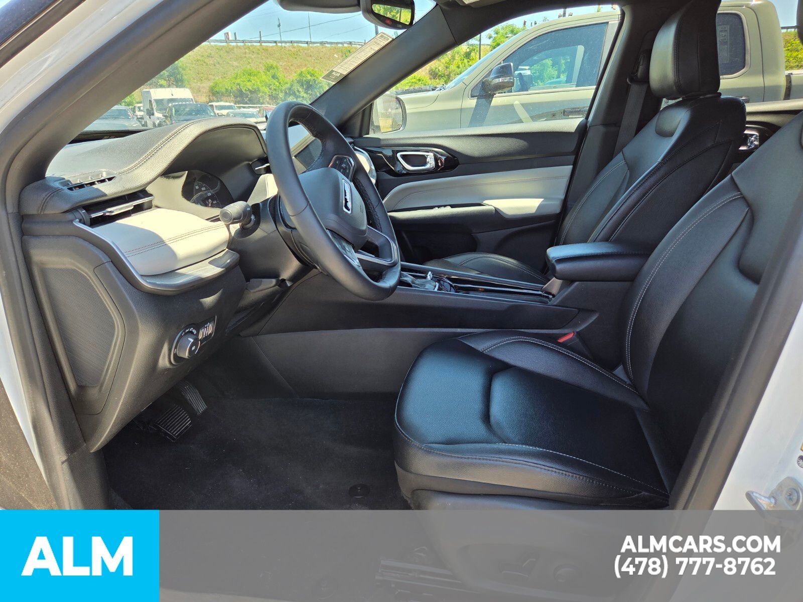 Used 2025 Bright White Clearcoat Jeep Limited image 7