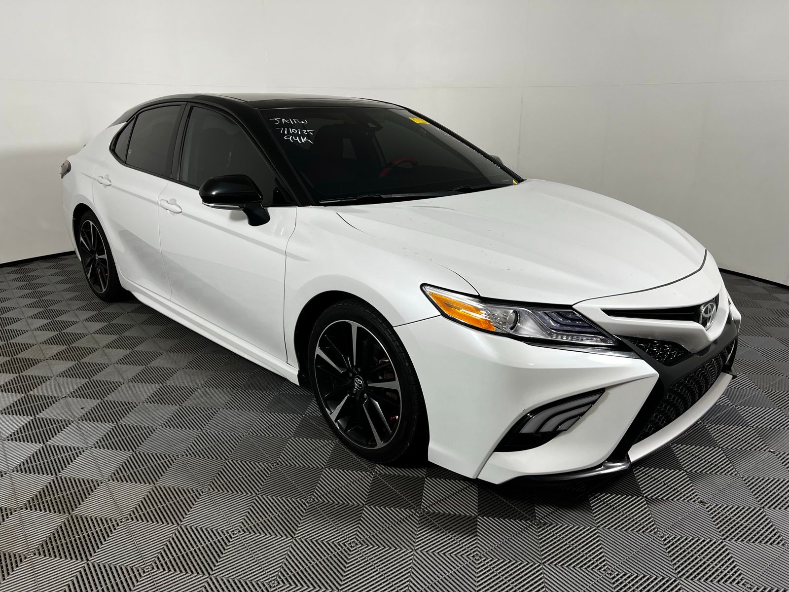 Thumbnail: 2019 Toyota Camry - 3
