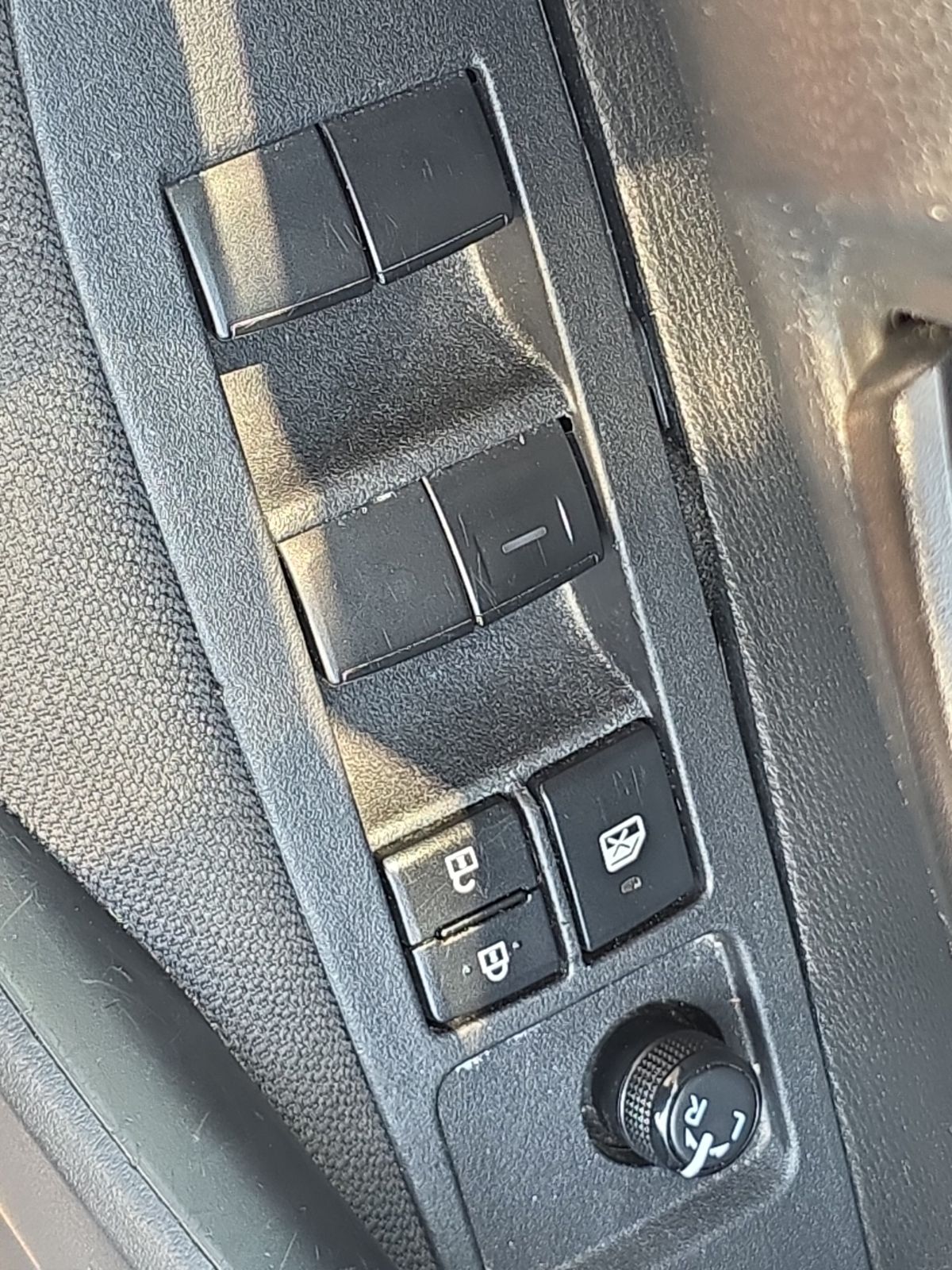 Used 2023 Silver Toyota LE image 26