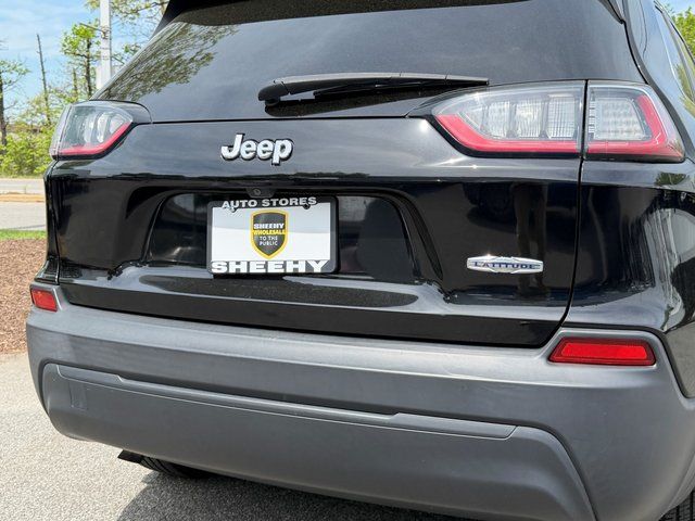Used 2019 Diamond Black Jeep Latitude image 30