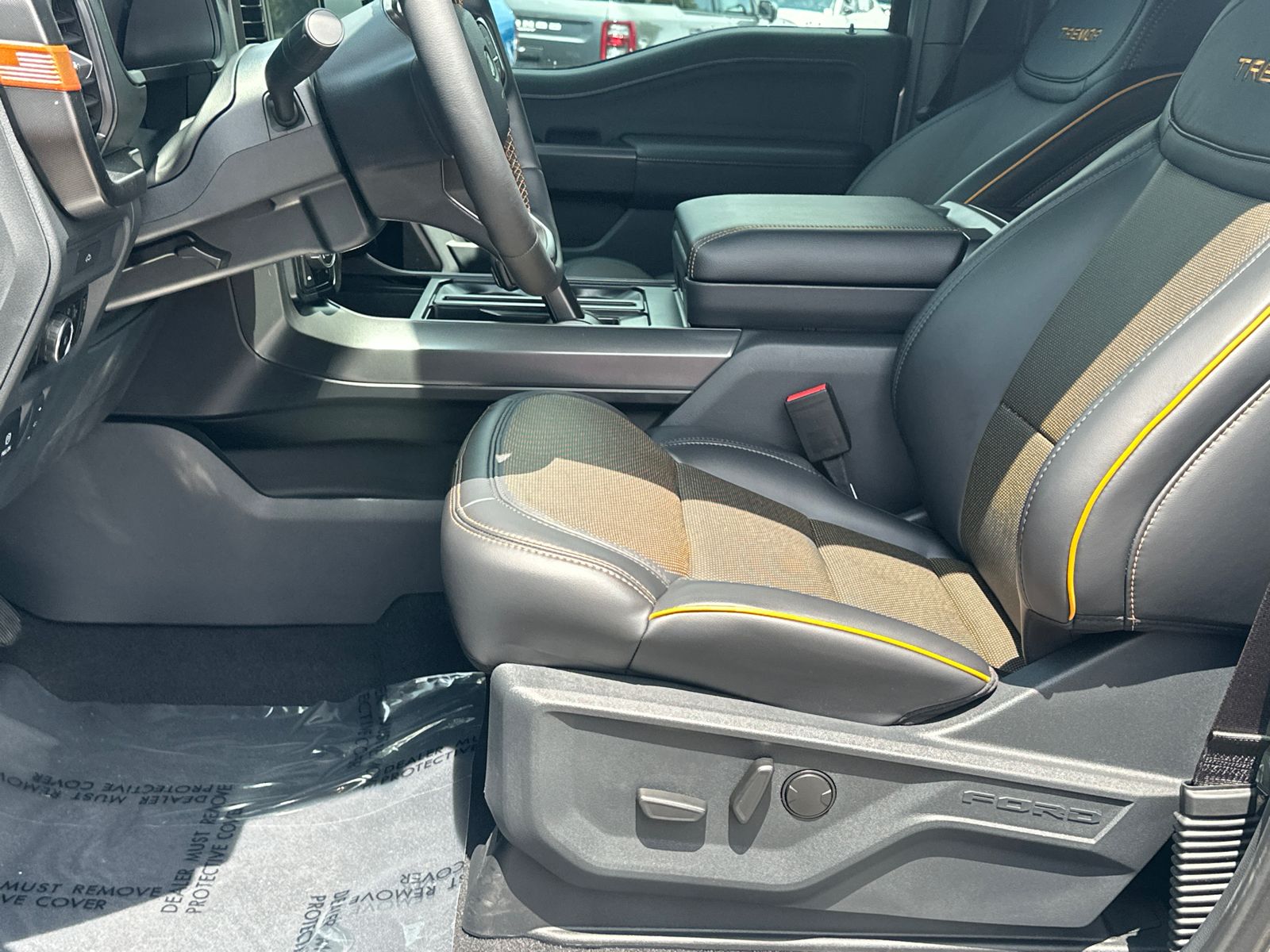 New 2026 Iconic Silver Metallic Ford Tremor® image 10