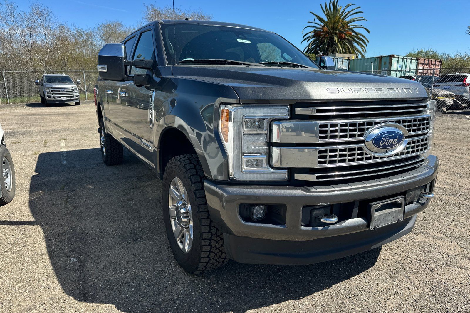 2017 Ford F-350 Super Duty Platinum Crew Cab 4WD