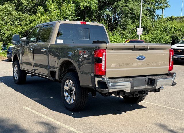 New 2026 Marsh Gray Ford Lariat image 4
