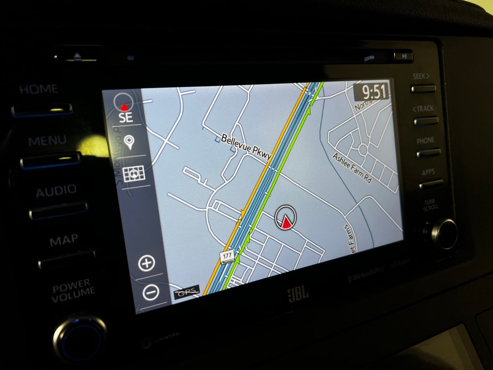 Thumbnail: 2020 Toyota Sienna - 20