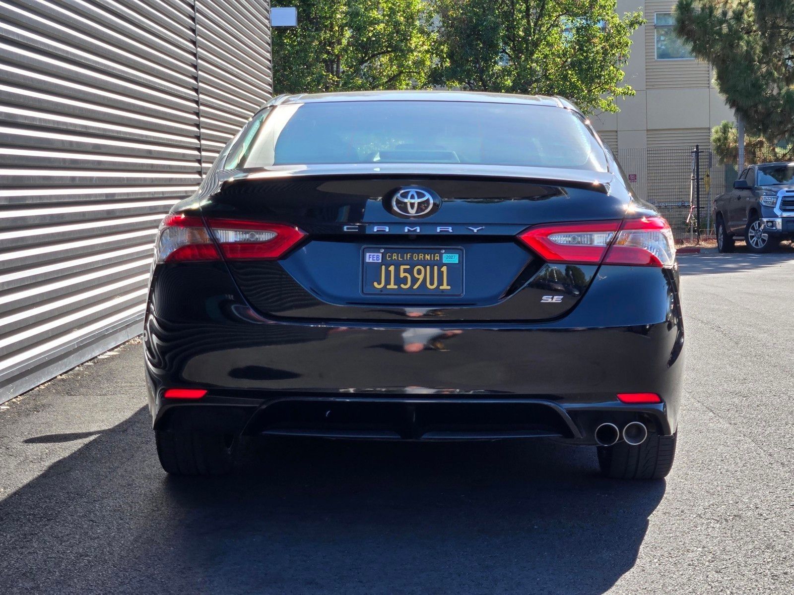 View vehicle photo 7