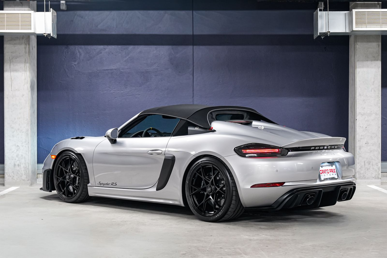2025 Porsche 718 Spyder RS — photo 8