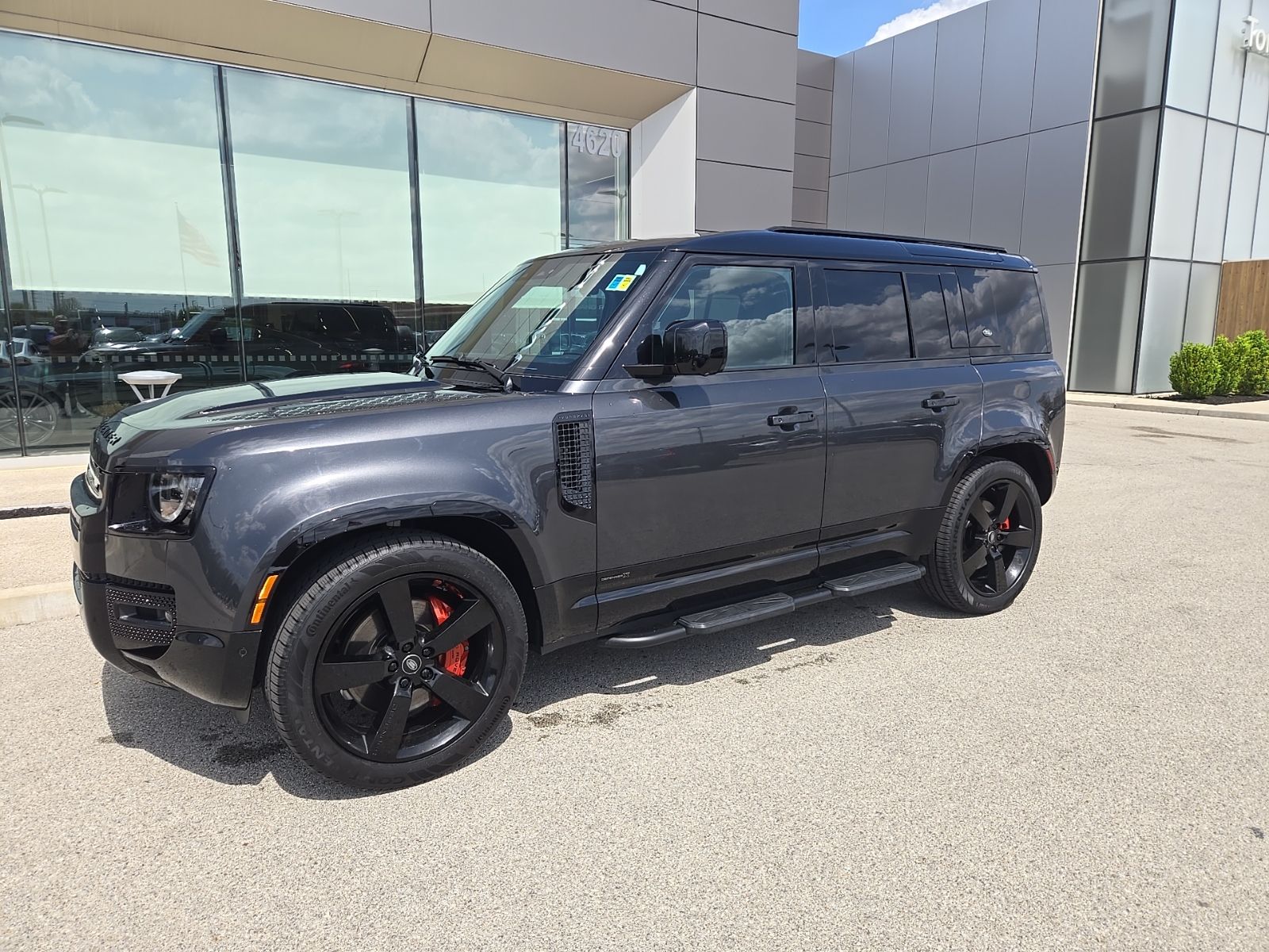 2024 Land Rover Defender 110 P400 X AWD
