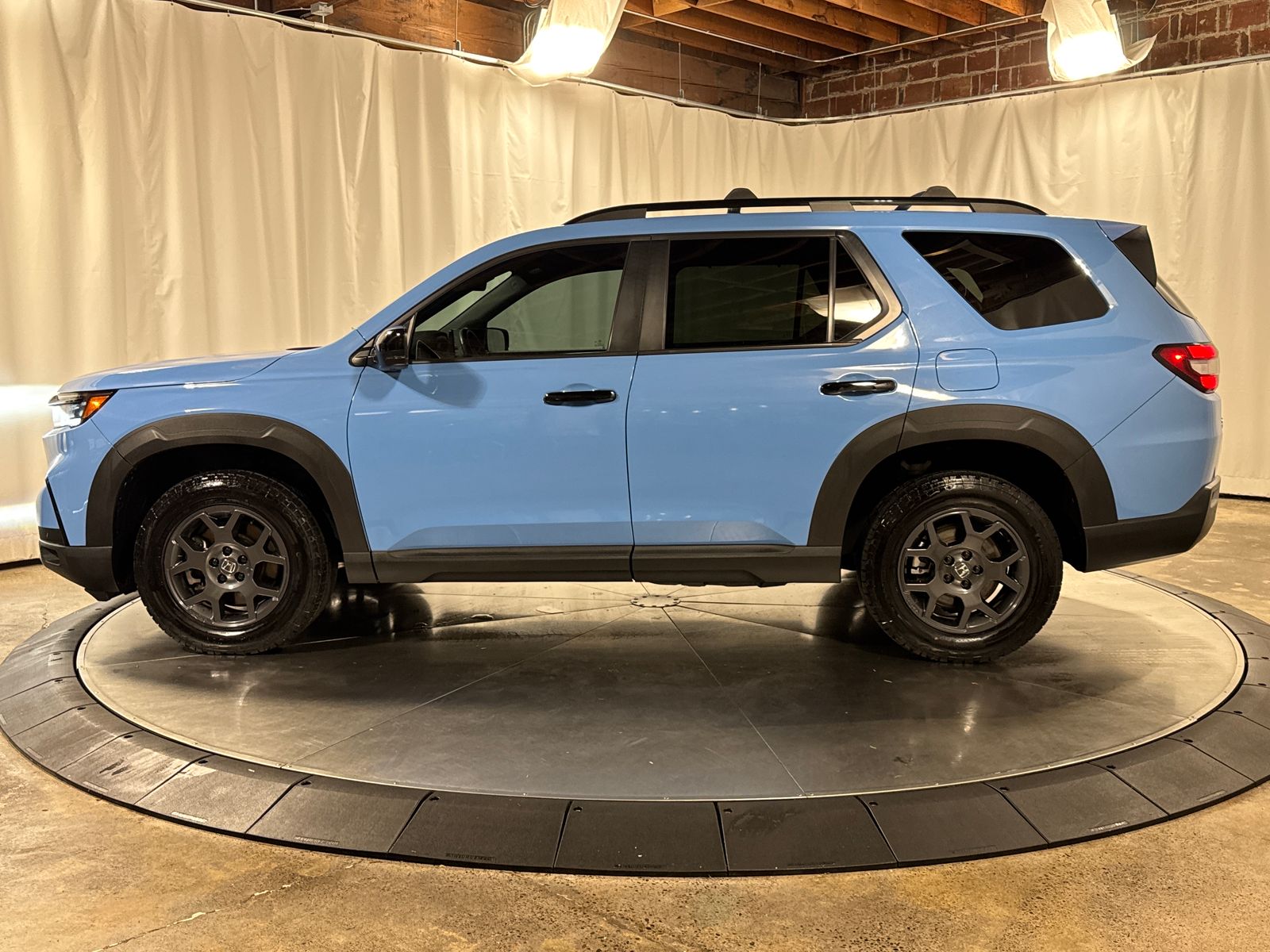 used 2023 Honda Pilot car, priced at $41,917