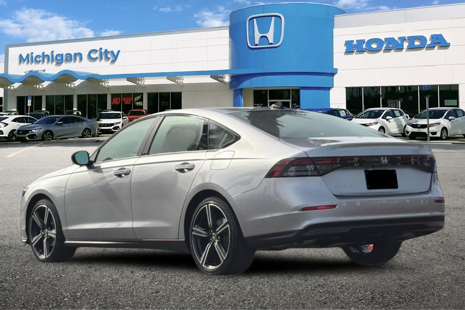 New 2026 Silver Honda SE image 3