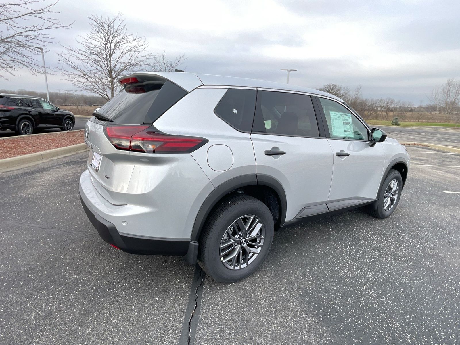 2025 Nissan Rogue S 35