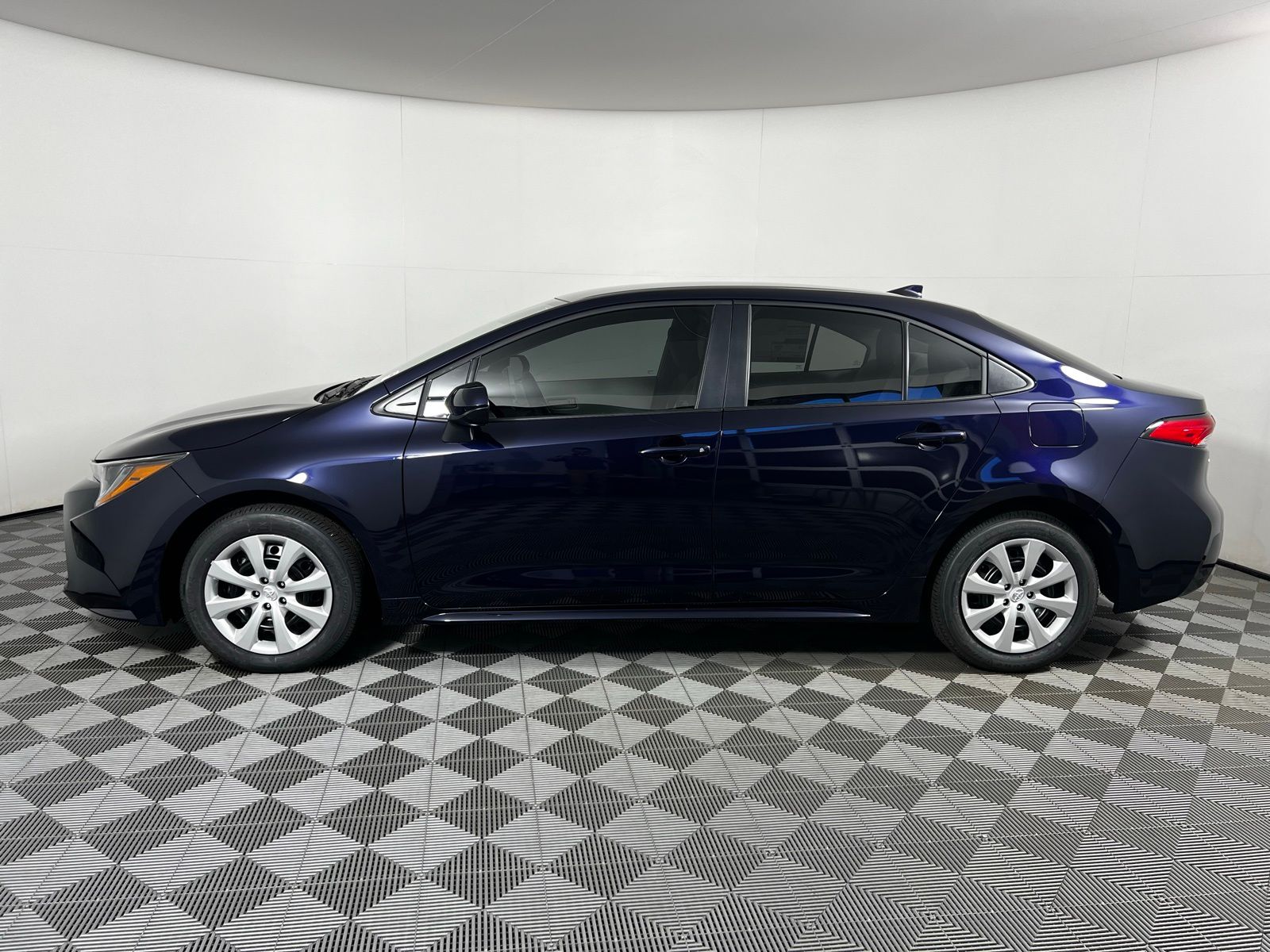 Thumbnail: 2025 Toyota Corolla - 8