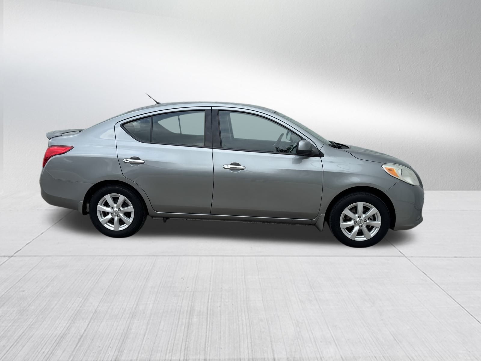 Used Car 2014 Nissan Versa  1.6 Sv For Sale Under $10,000 In Austin, Texas