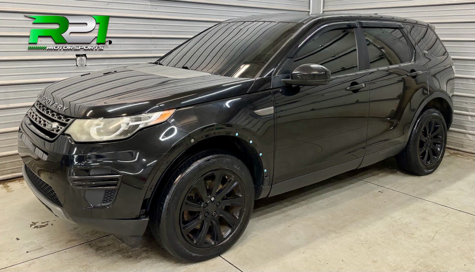 2016 Land Rover Discovery Sport SE - Main Image