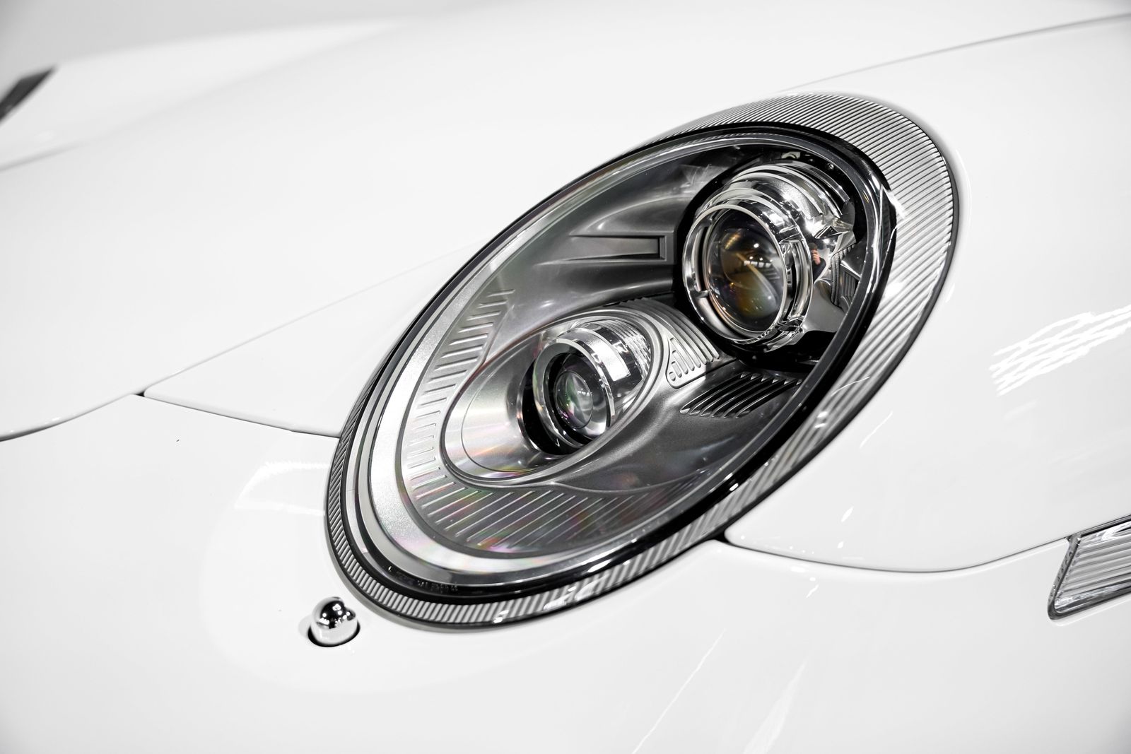2010 Porsche 911 Targa 4S — photo 32