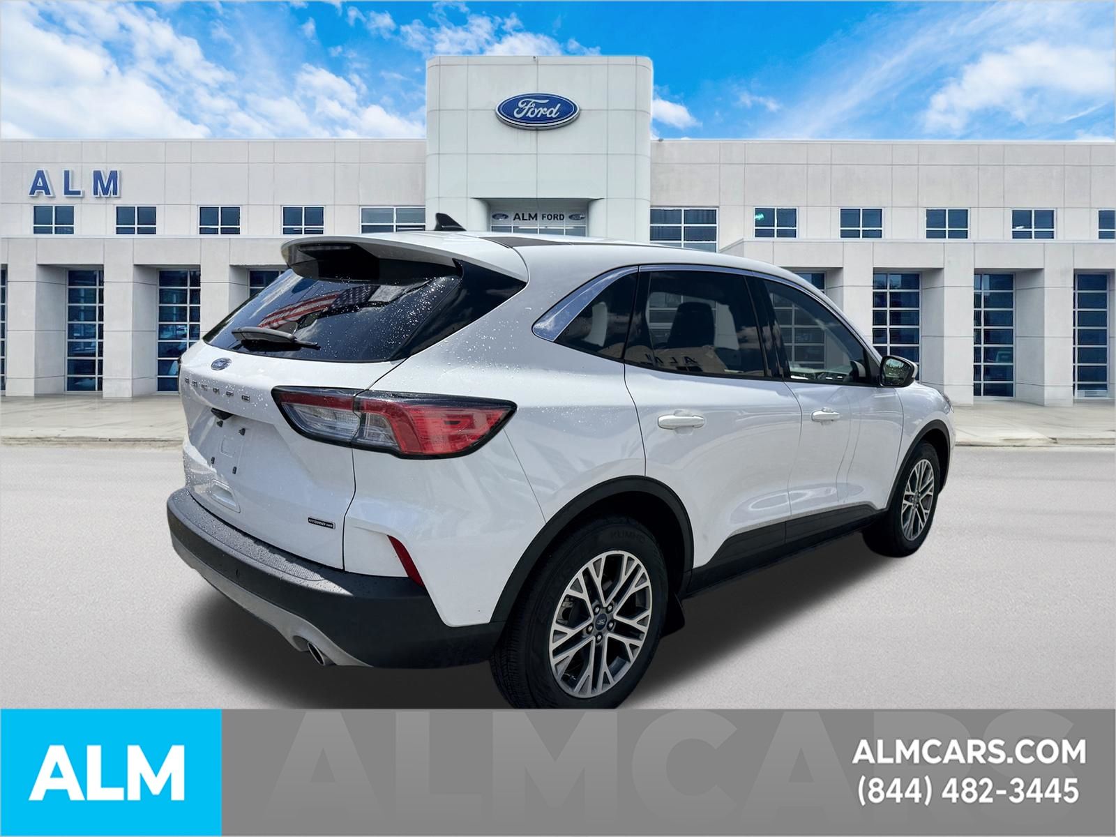 Used 2022 Oxford White Ford SEL image 5