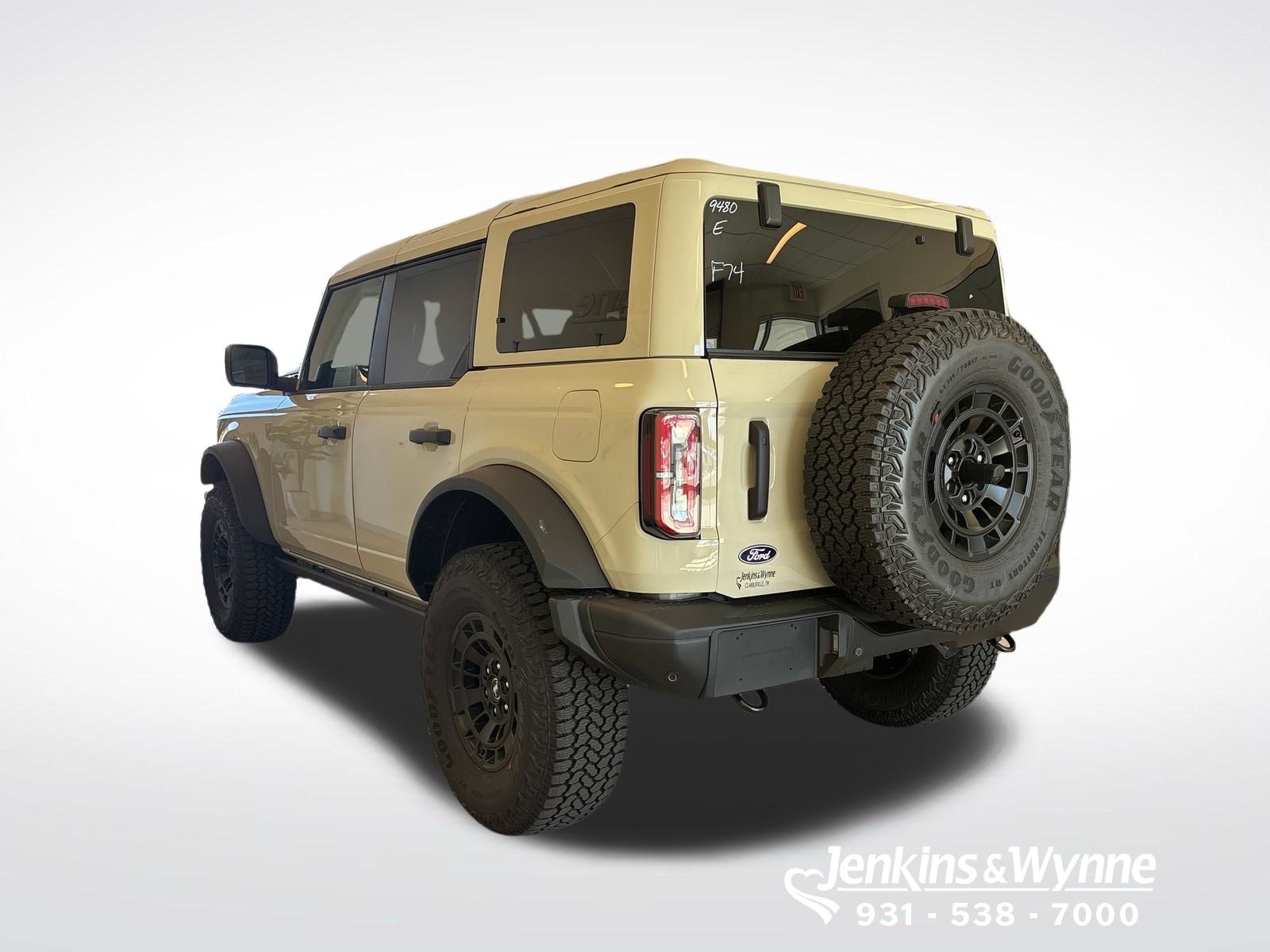 View vehicle photo 4