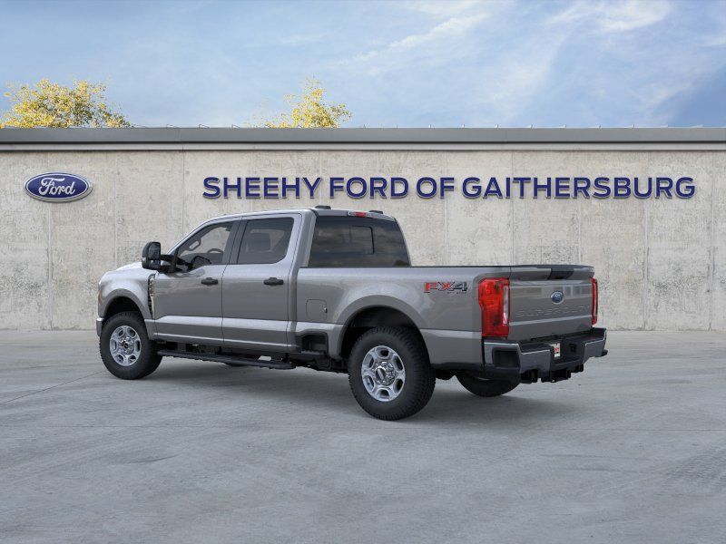 New 2026 Carbonized Gray Metallic Ford XLT image 5