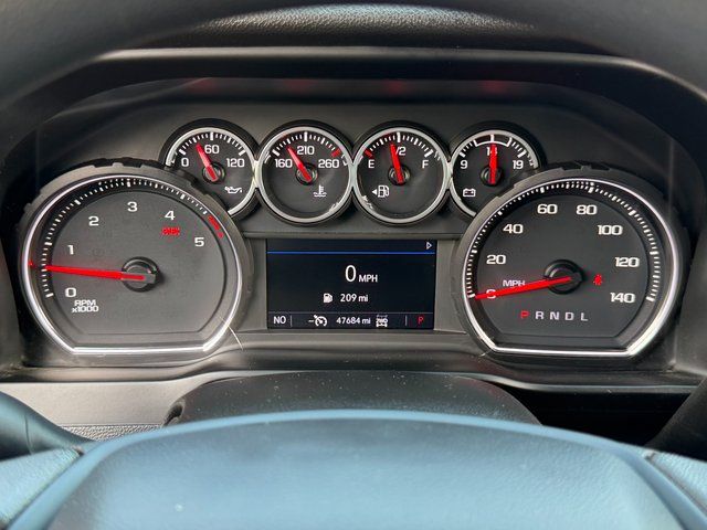Used 2022 Summit White Chevrolet Custom image 6