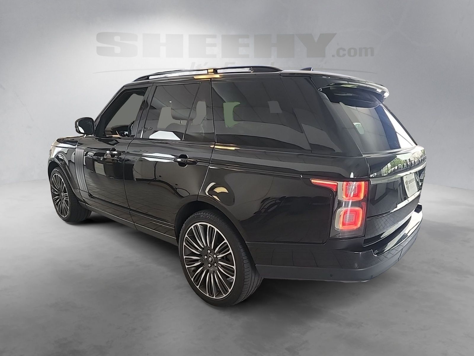 Used 2021 Santorini Black Land Rover Base image 14