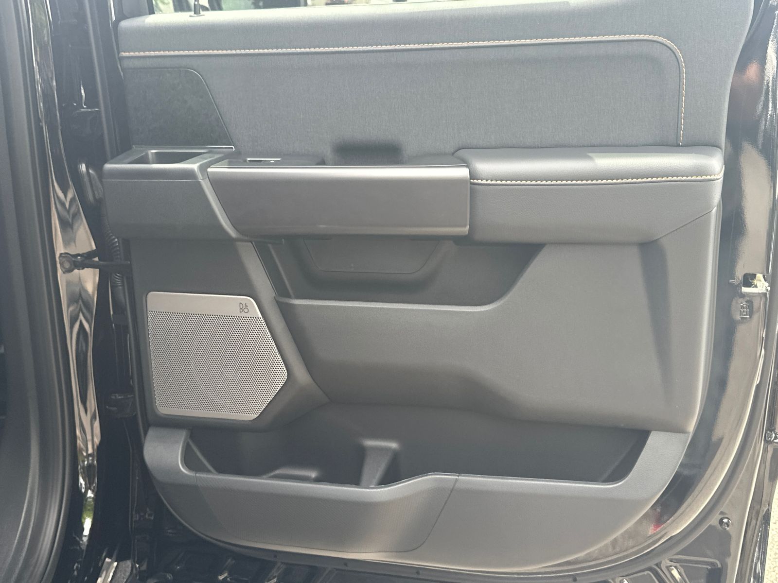 New 2026 Agate Black Metallic Ford Tremor® image 16