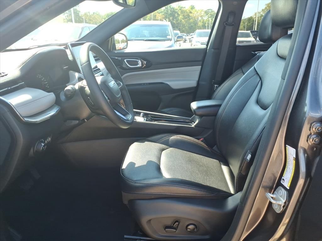 2024 Jeep Compass Limited  at DeMontrond Ford