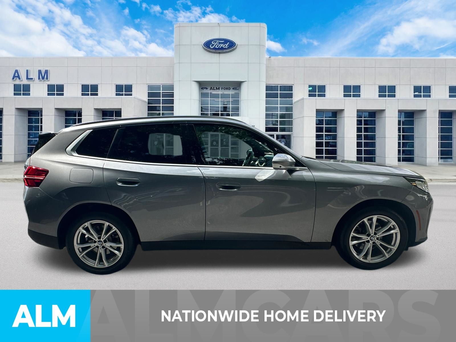 Used 2025 Gray BMW 30 xDrive image 4