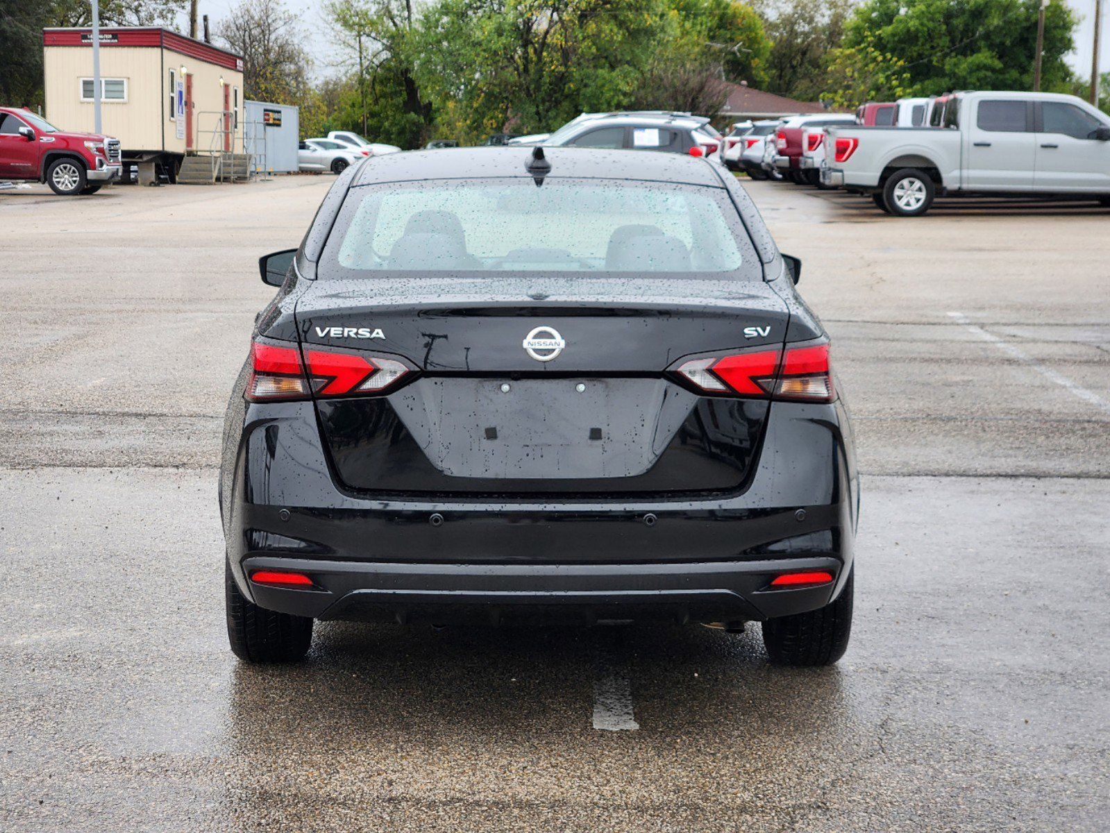 2021 Nissan Versa 1.6 SV 8