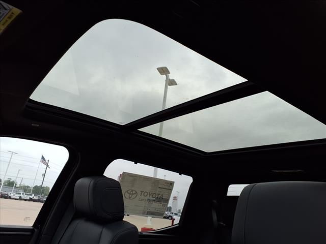 2025 Toyota Tundra Hybrid Platinum - 5