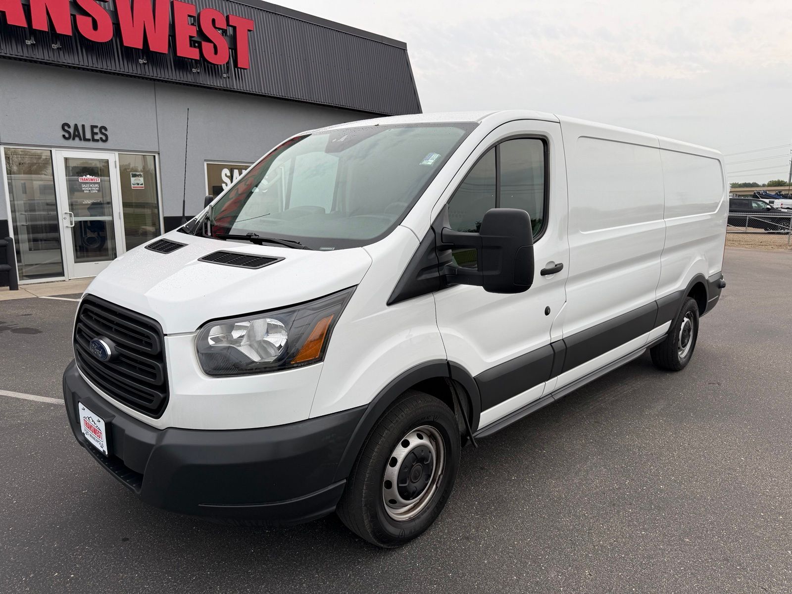 Oxford White 2018 Ford Transit Cargo Van Rear-Wheel Drive 6-Speed Automatic Overdrive