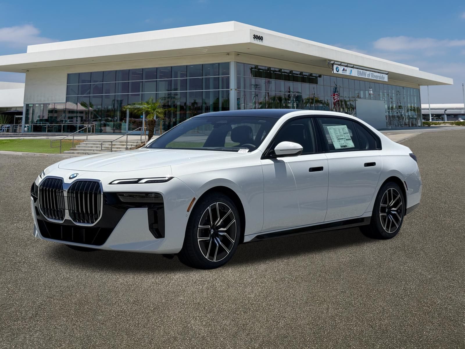 New 2026 White BMW 740i image 4