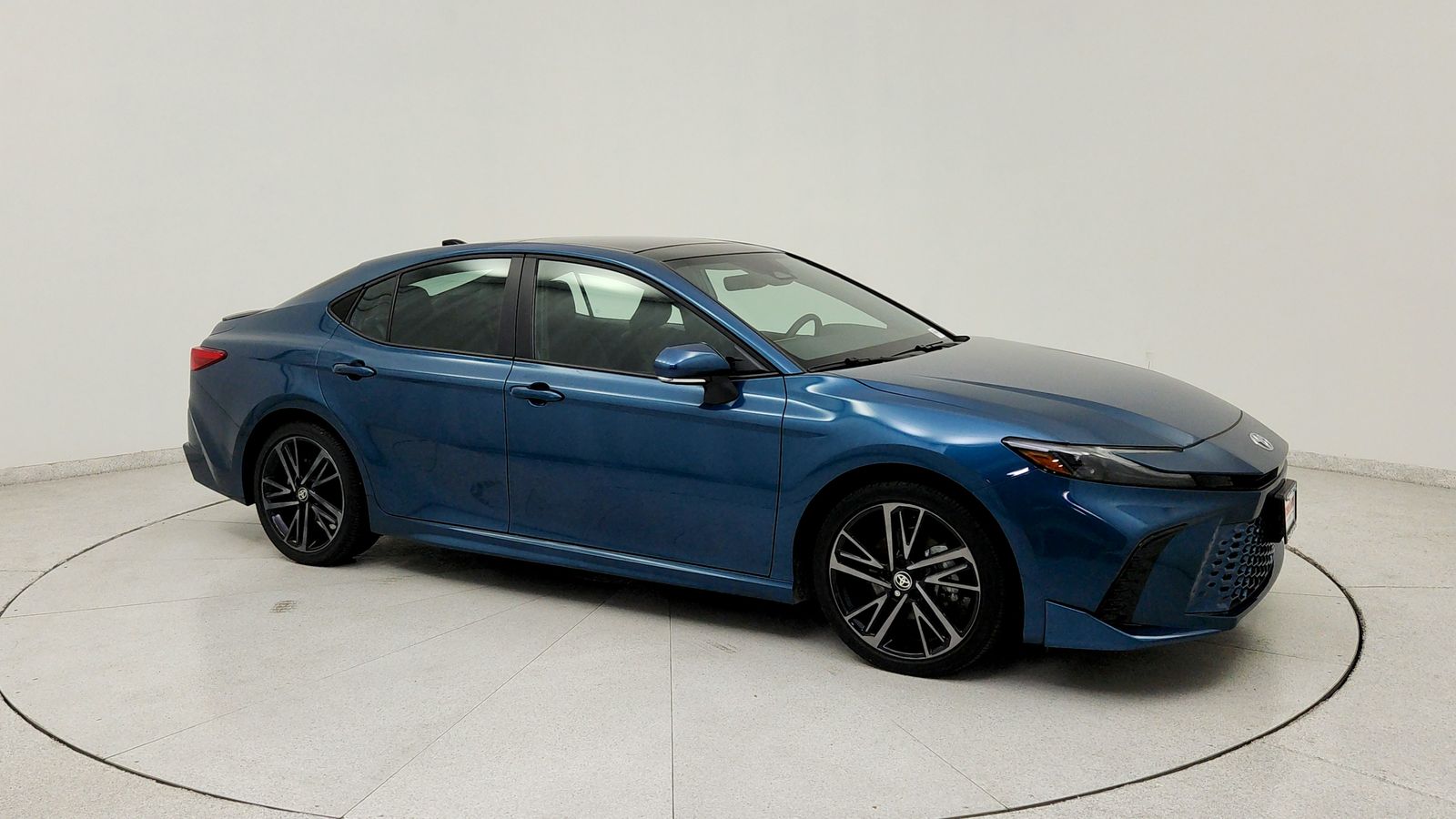 Used 2025  Toyota XSE image 9
