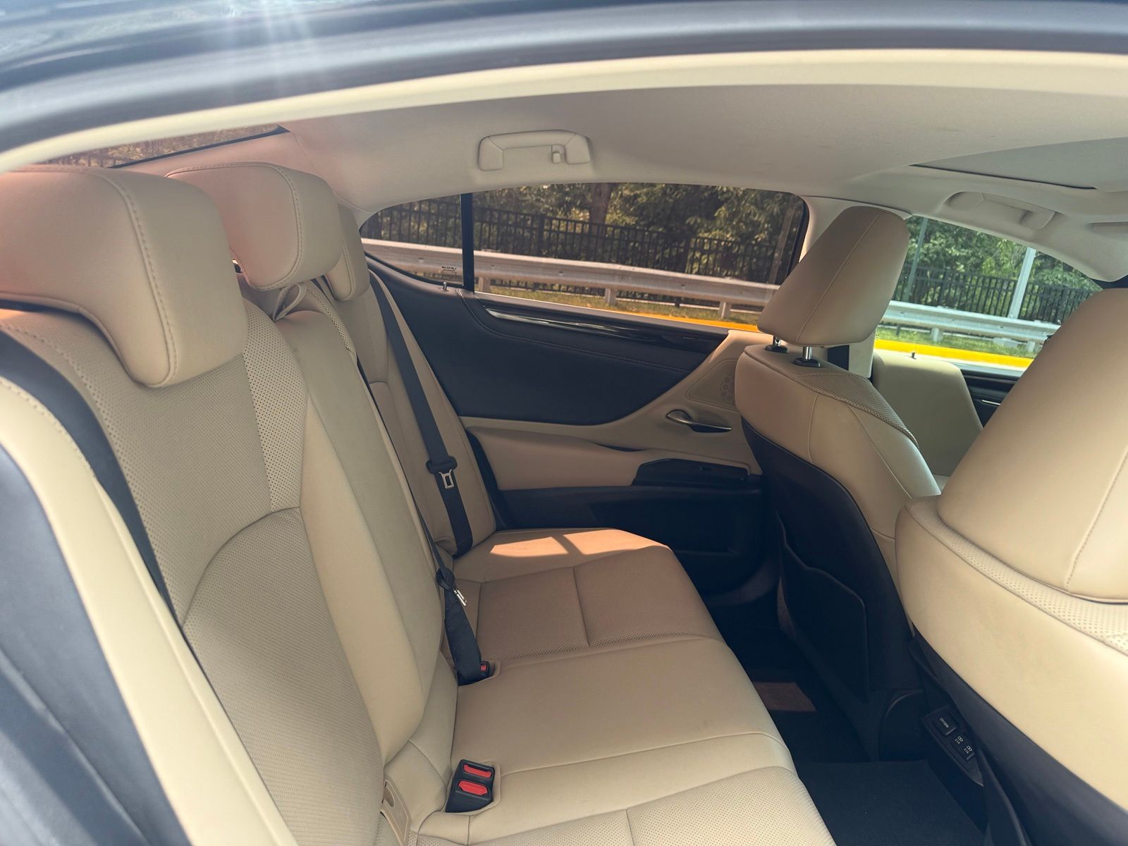 Used 2021 Black Lexus 250 image 29