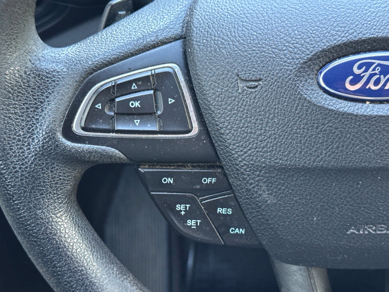 Used 2017 Shadow Black Ford SE image 28